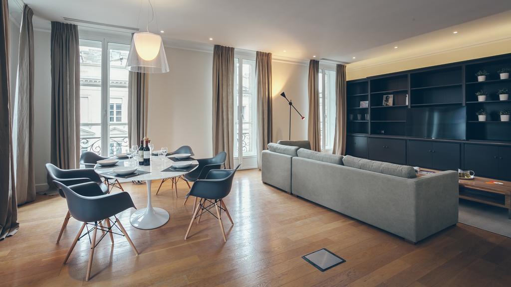Appartement T4 Cours De L'Intendance Bordeaux Exteriör bild